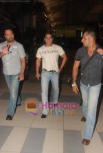 Salman Khan snapped after music launch in Delhi in Airport on 7th Aug 2010 (4).JPG